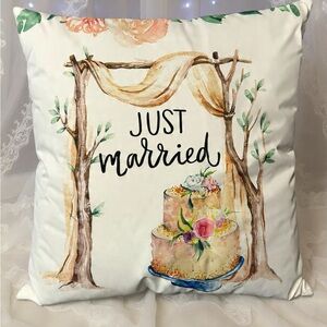 Just Married Decorative Wedding Throw Pillow cover - Floral Cake Design